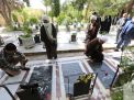 گزارش تصویری مراسم عطرافشاني و غبارروبي گلزار شهدا